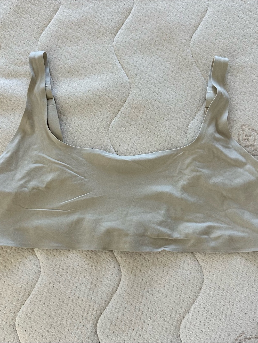 lululemon athletica seamless bralette in beige green size 12